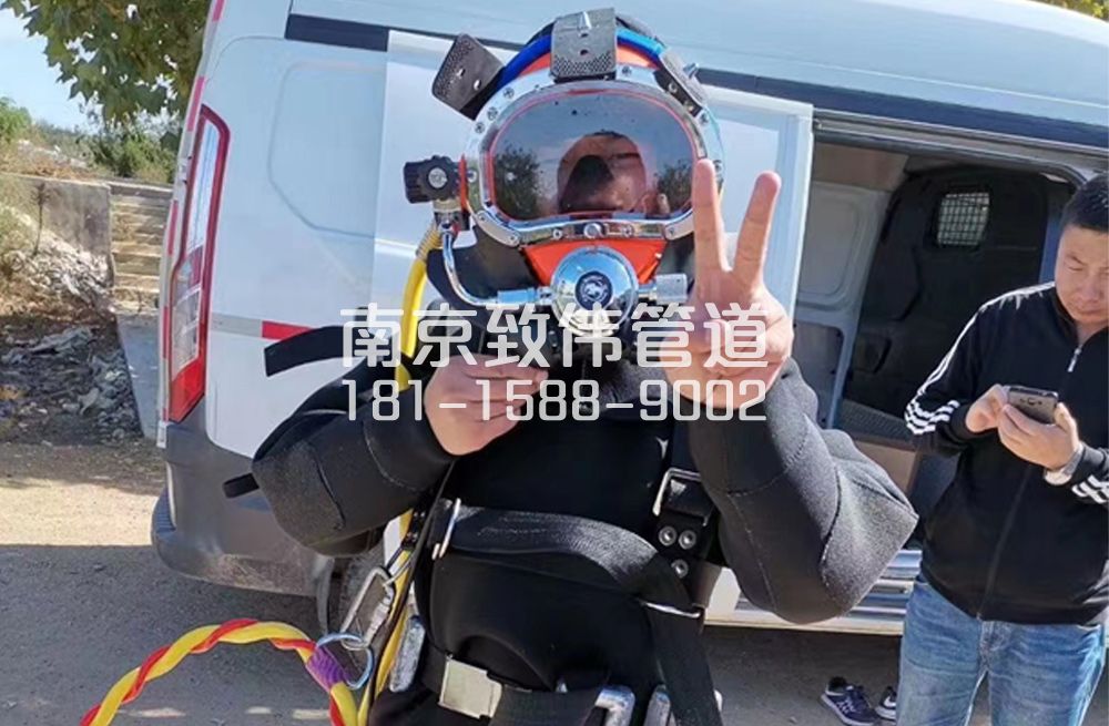 356花园路沉淀池清底